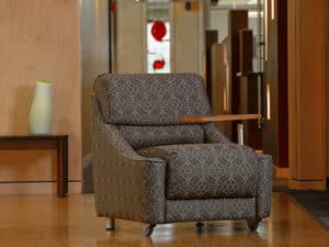 Cavetto Chair, with Mobility and Tablet