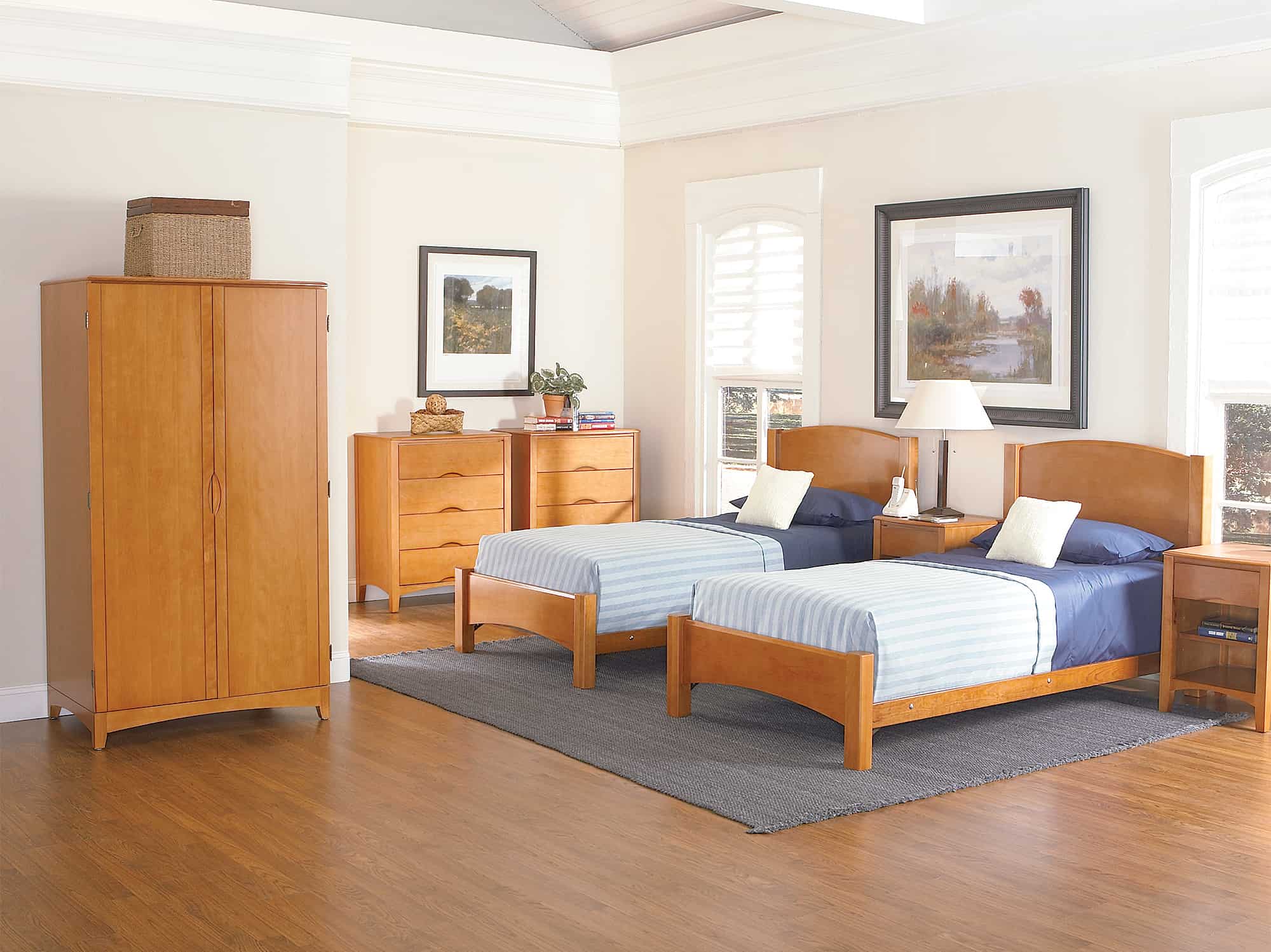 Beechwood, bedroom with twin beds