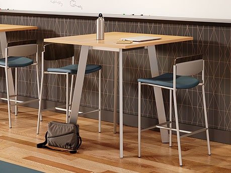 Summit Square Table with Upland Stools